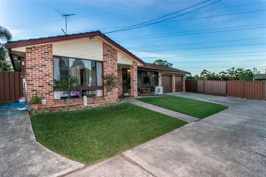 90 Hume Crescent, WERRINGTON COUNTY, NSW 2747