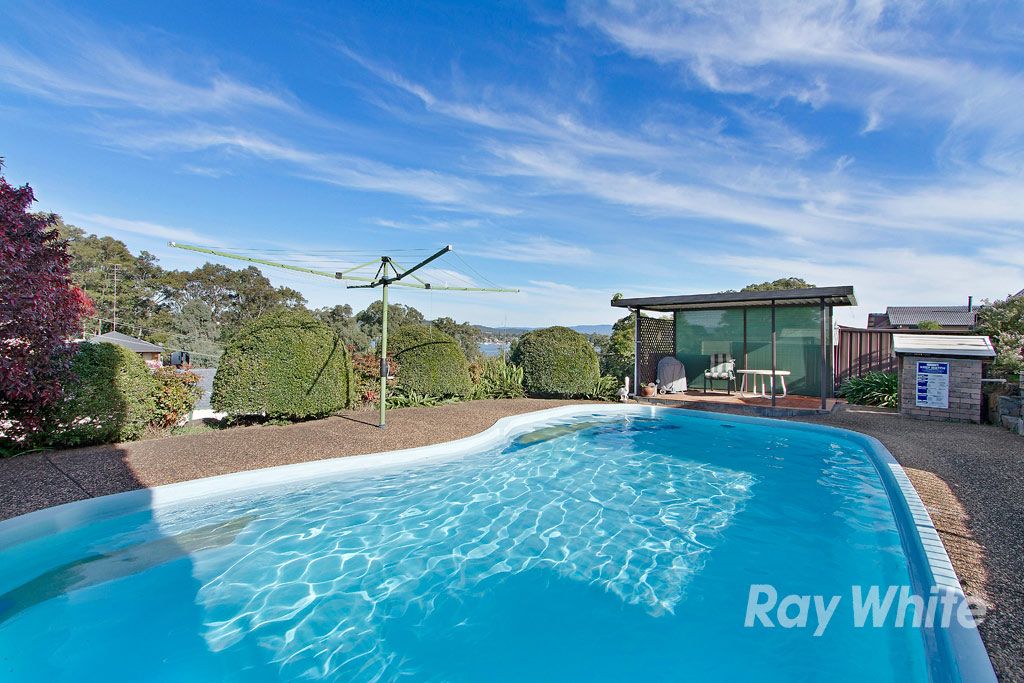 BOLTON POINT, NSW 2283