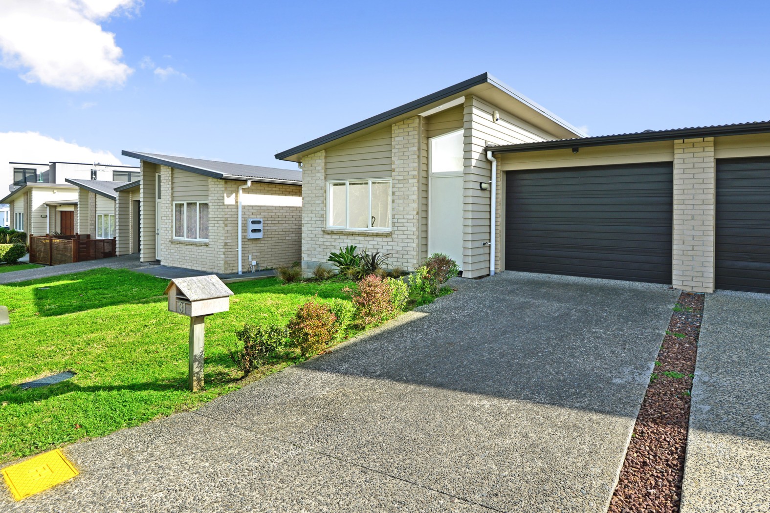 31 Norwood Drive, FLAT BUSH, Manukau City