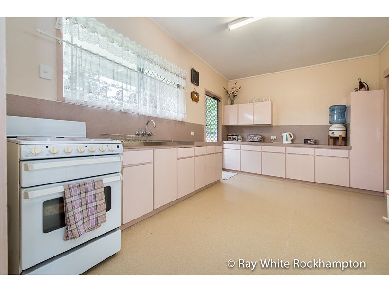 297 Dawbarn Street, Koongal, QLD 4701