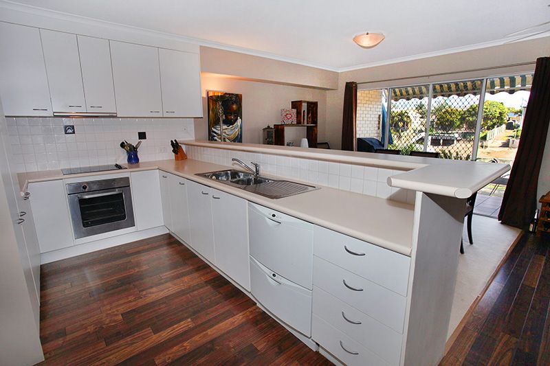 4/25-27 Barooga Crescent, MOOLOOLABA, QLD 4557