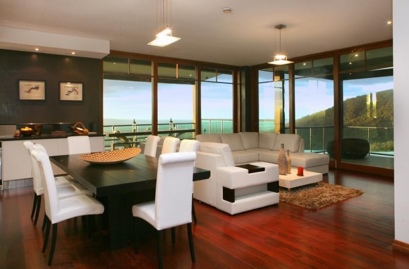 948 Mt Nebo Road, JOLLYS LOOKOUT, QLD 4520