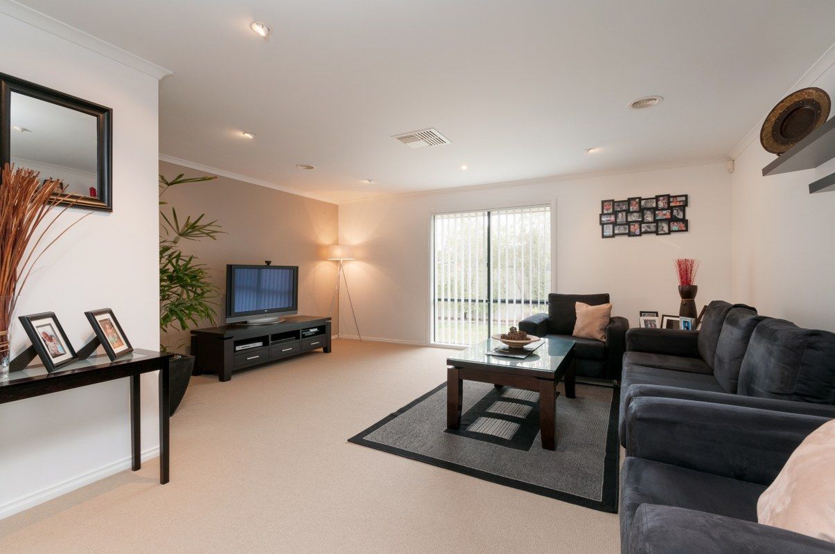 21 Eldergreen Circuit, CRAIGIEBURN, VIC 3064
