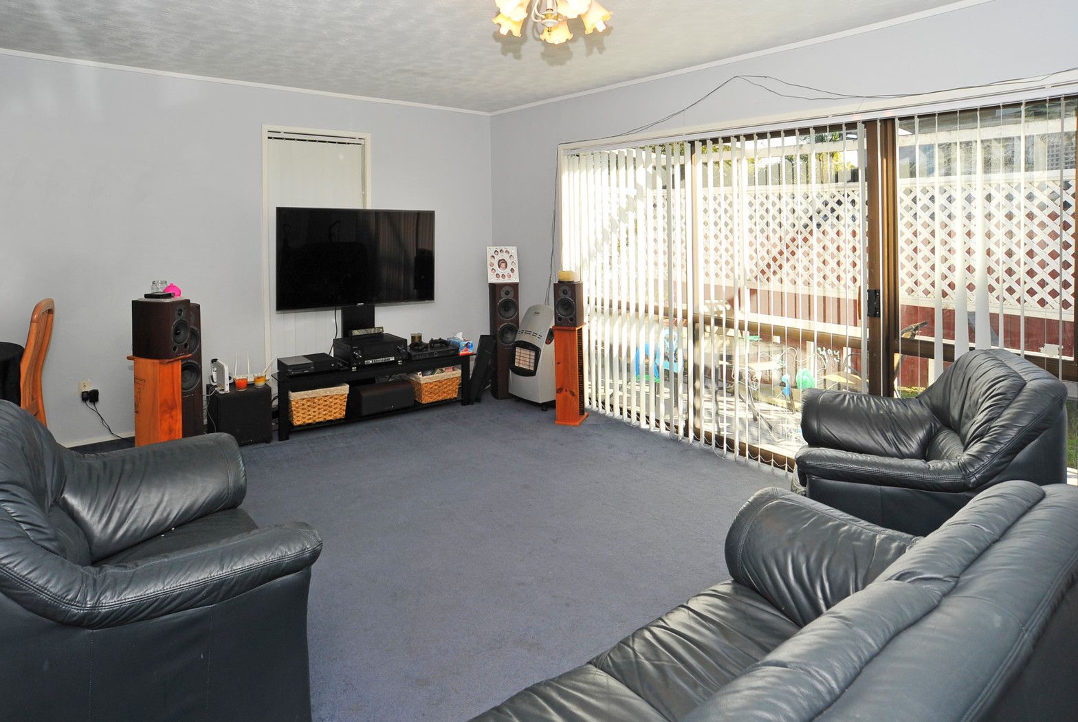 157 Everglade Drive, TOTARA HEIGHTS, Manukau City