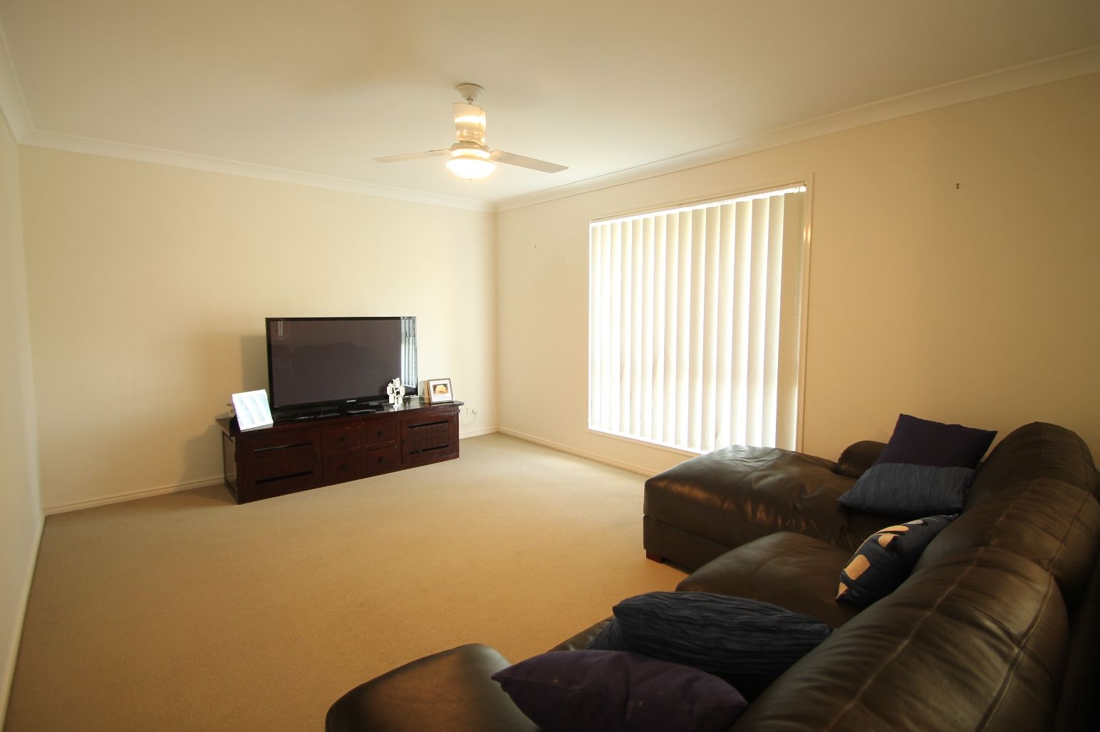 32 Honeywood Drive, FERNVALE, QLD 4306