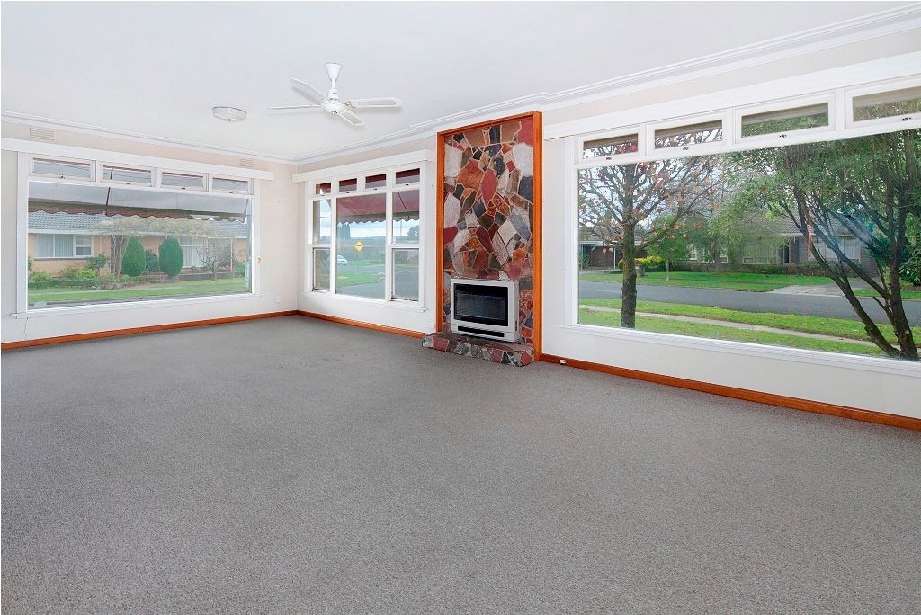 31 Browns Parade, WENDOUREE, VIC 3355