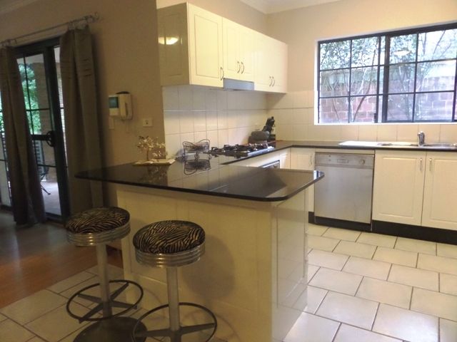 4/50 Cecil Avenue, CASTLE HILL, NSW 2154