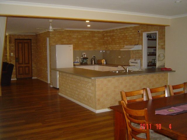 4 Hope Street, PORT DENISON, WA 6525