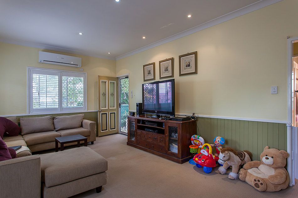 23 Doncaster Street, NEWTOWN, QLD 4350