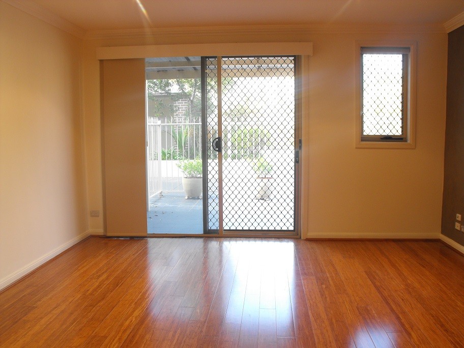2/145 Balaclava Road, MARSFIELD, NSW 2122