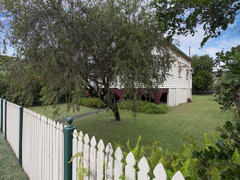 2 Buckland Road, NUNDAH, QLD 4012