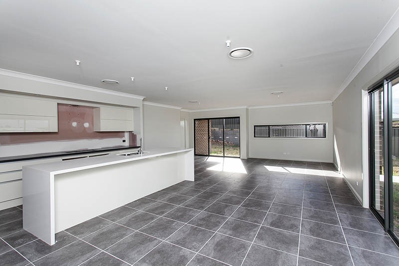 5 Welbury Road, FLINDERS, NSW 2529