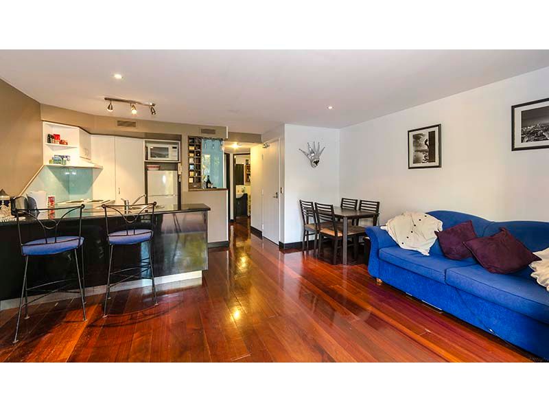 199 Surf Parade, SURFERS PARADISE QLD 4217