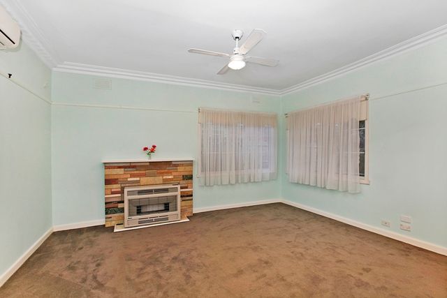 17 Gloucester Street, RESERVOIR, VIC 3073