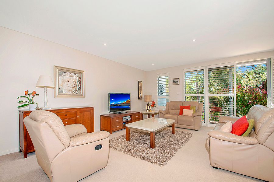 2/67 Warrangarree Drive, WORONORA HEIGHTS, NSW 2233