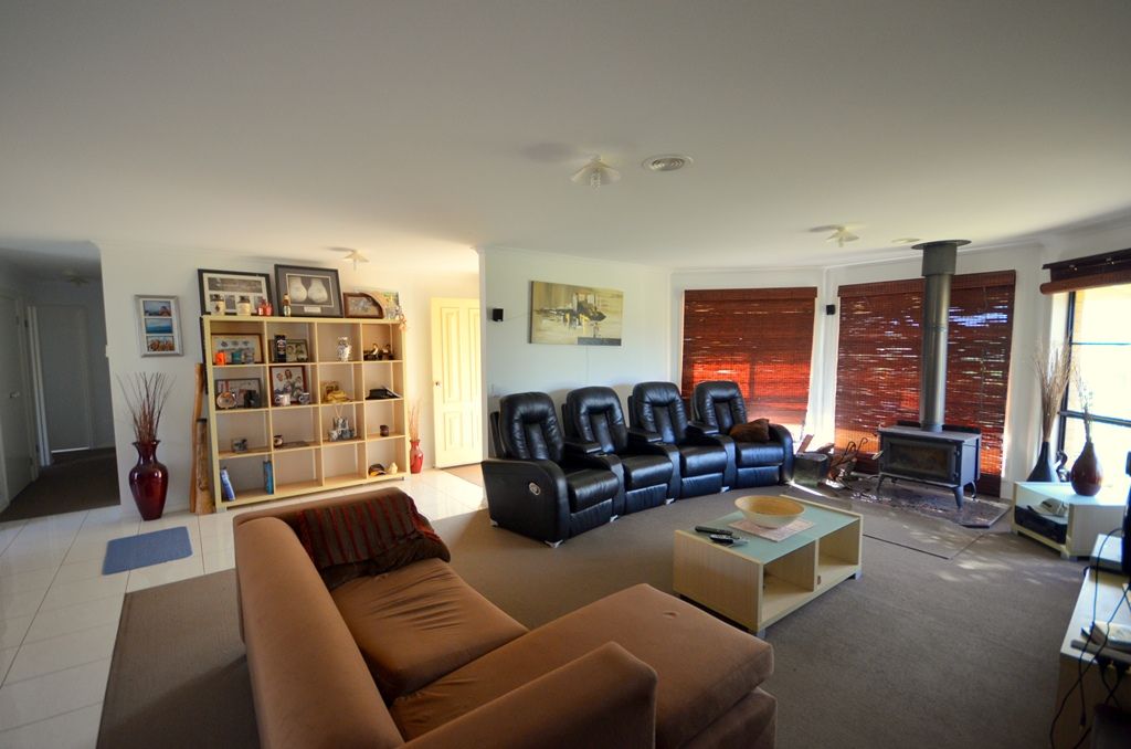 17 Bridge Street, SKIPTON, VIC 3361