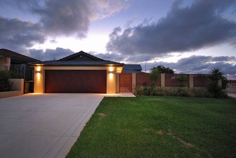 2 METROLINER Drive, CURRAMBINE, WA 6028