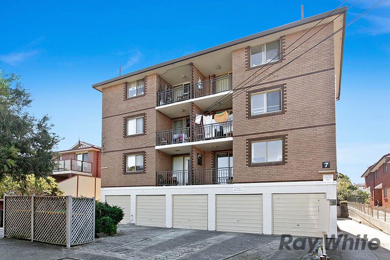 7 Myers Street, ROSELANDS NSW 2196