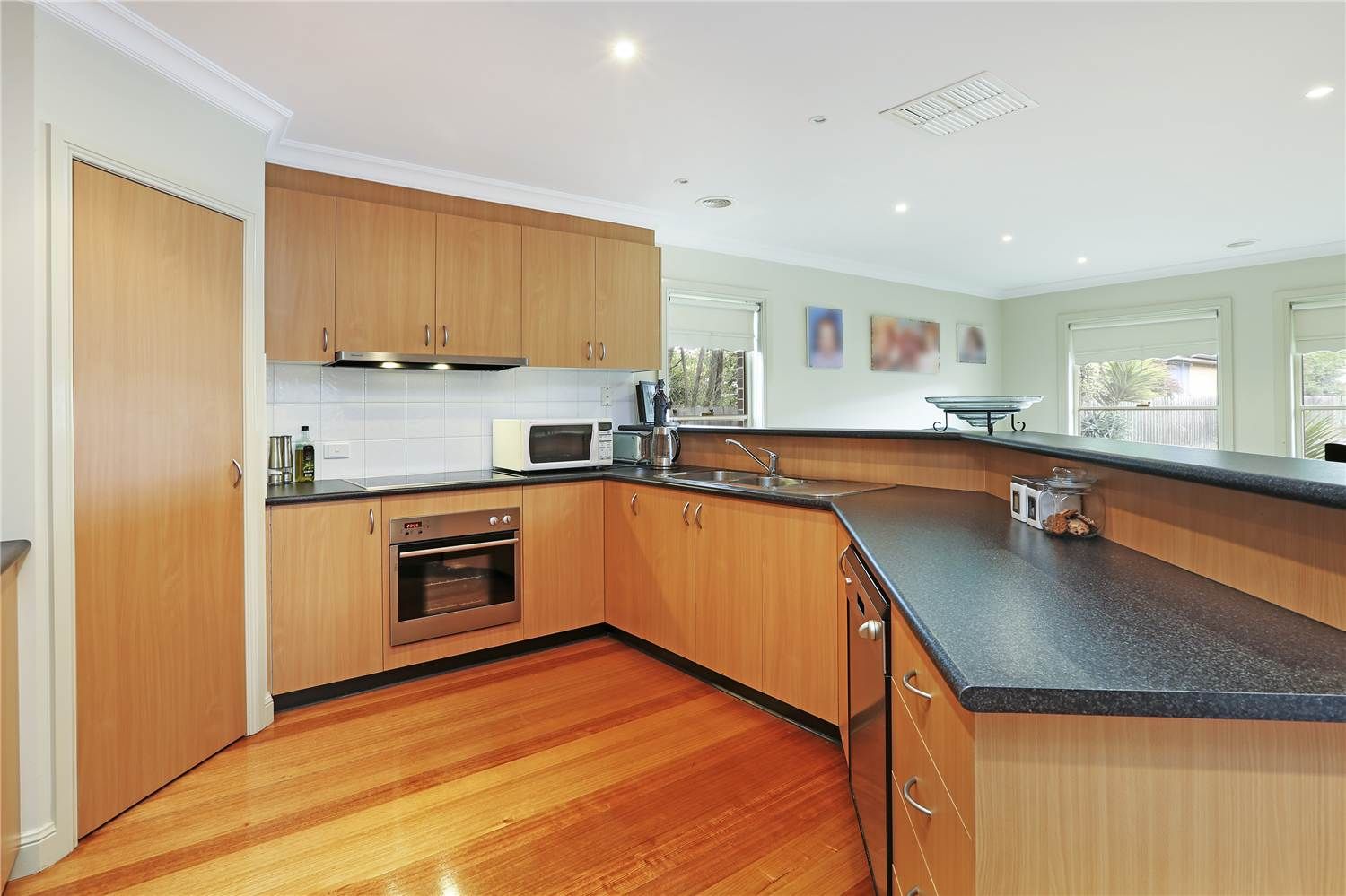 2/12 Darcy Street, LARA, VIC 3212