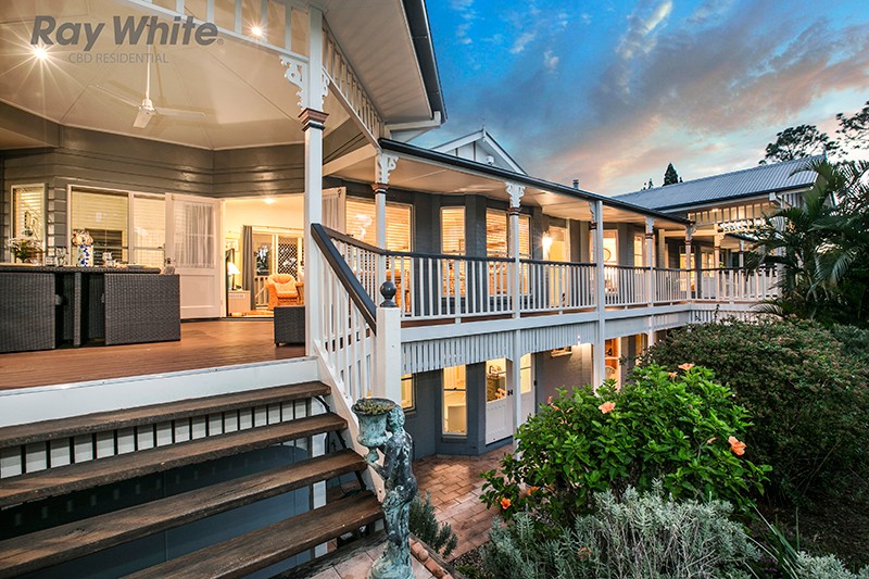 25 Westridge Street, BROOKFIELD, QLD 4069