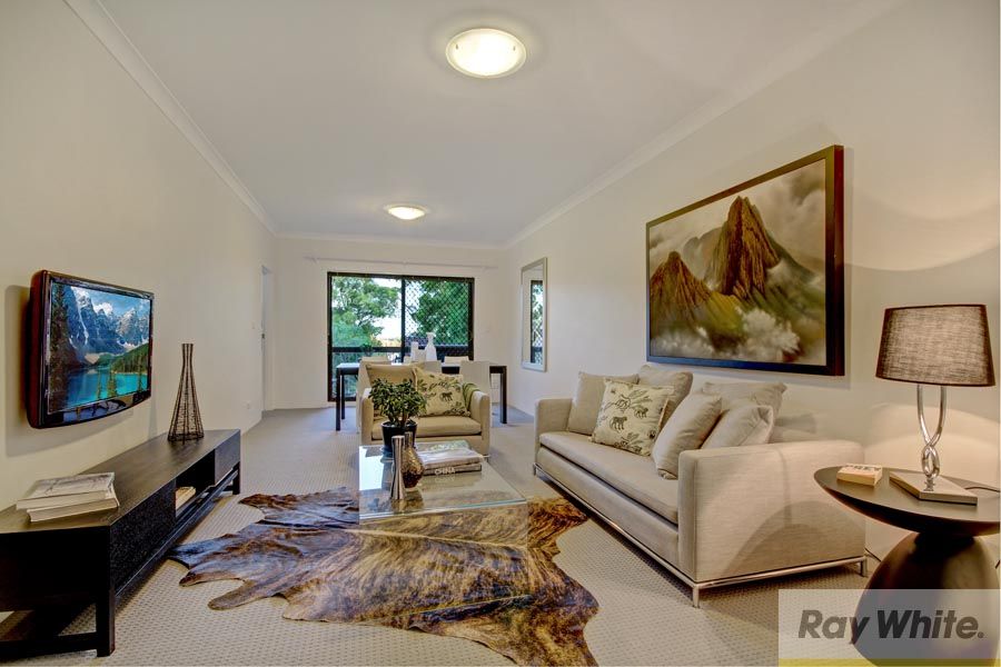 40 Hampton Court Road, CARLTON NSW 2218