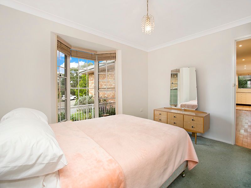 5 Mercedes Place, KAREELA, NSW 2232
