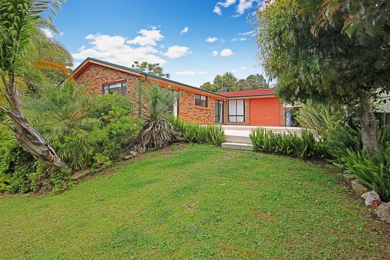 4 Blaxland Court, SUNSHINE BAY, NSW 2536