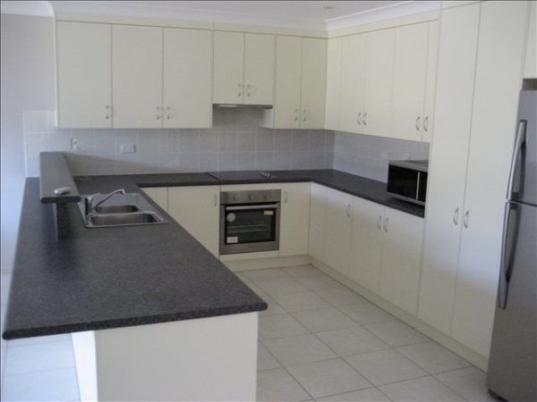 2/42 Newman Drive, EMERALD, QLD 4720