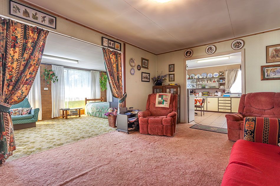 14 Perry Street, HARLAXTON, QLD 4350
