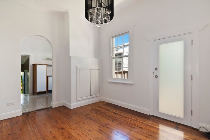 108 Rochford Street, ERSKINEVILLE, NSW 2043