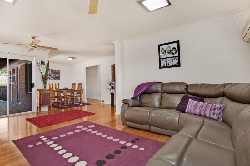 17 Baker Drive, TENAMBIT, NSW 2323