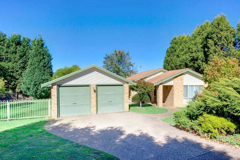10 Pyrus Place, BOWRAL NSW 2576