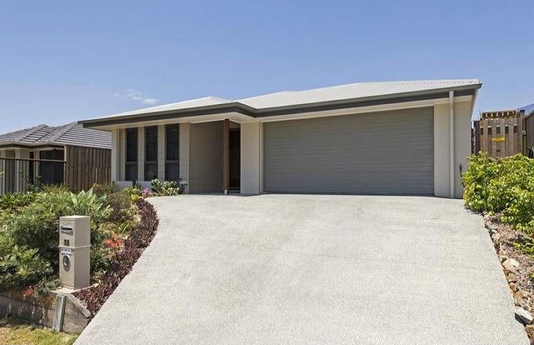 10 Yarrambat Rise, UPPER COOMERA QLD 4209