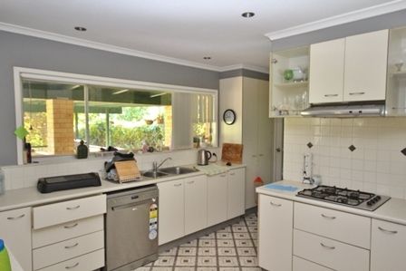 23 Rivers Road, Glass House Mountains, QLD 4518