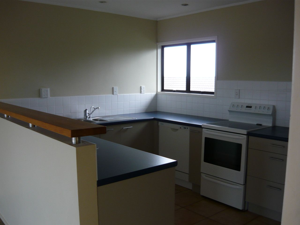 53B Prince Regent Drive, HALF MOON BAY, Manukau City