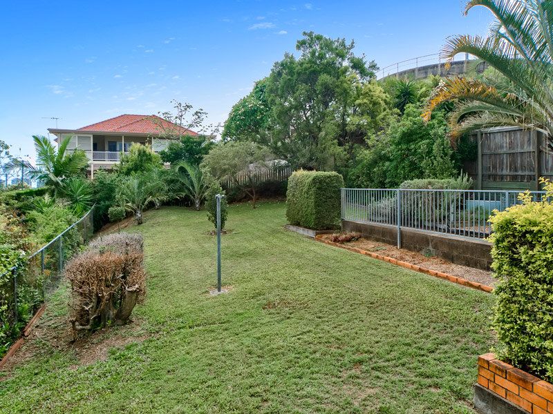 6 Suvla Street, BALMORAL, QLD 4171