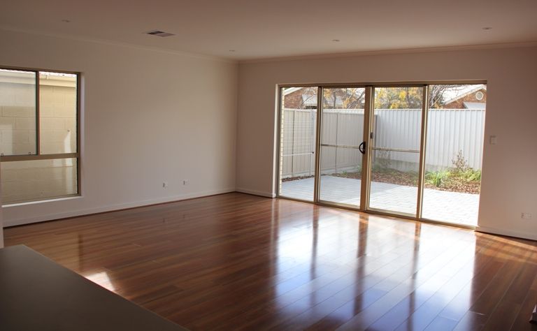 10b Carlton Street, OAKLANDS PARK, SA 5046
