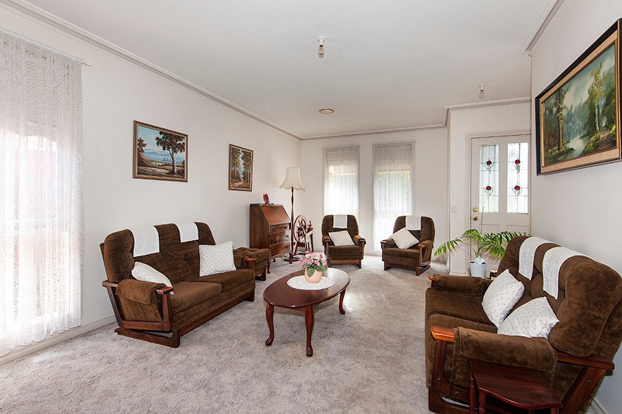 2 Mapletree Grove, MILL PARK, VIC 3082