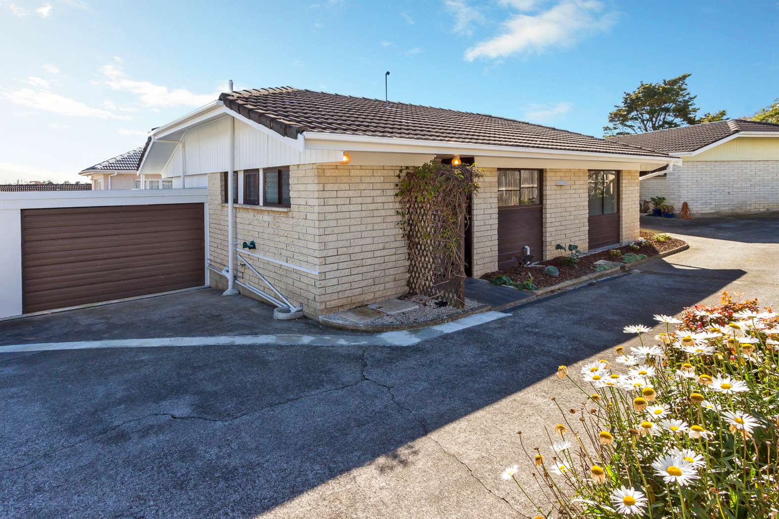 2/11 Abercrombie Street, Howick, Manukau City Real Estate Ray White New Zealand