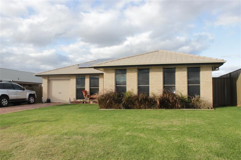 24 Arthur Summons Street, DUBBO NSW 2830