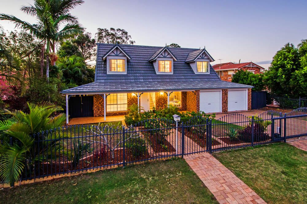14 Blue Grass Crescent, EIGHT MILE PLAINS QLD 4113