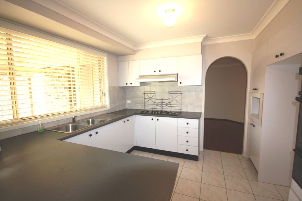 2 Oldsmobile Place, INGLEBURN, NSW 2565