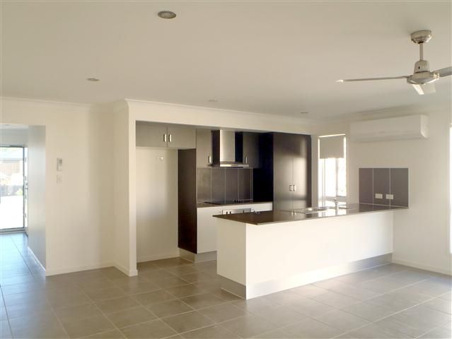 22 Koolivoo Parade, BOYNE ISLAND, QLD 4680