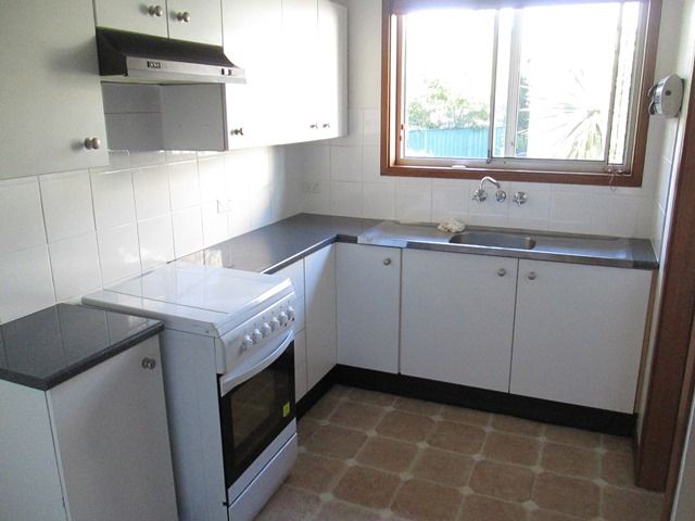 2/10 Tyrell Street, TENAMBIT, NSW 2323