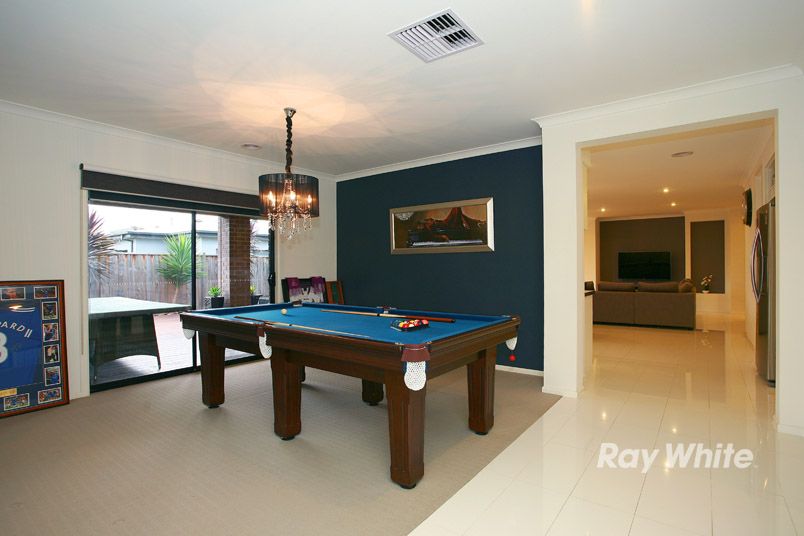 4 Honeybark Crescent, LYNDHURST, VIC 3975