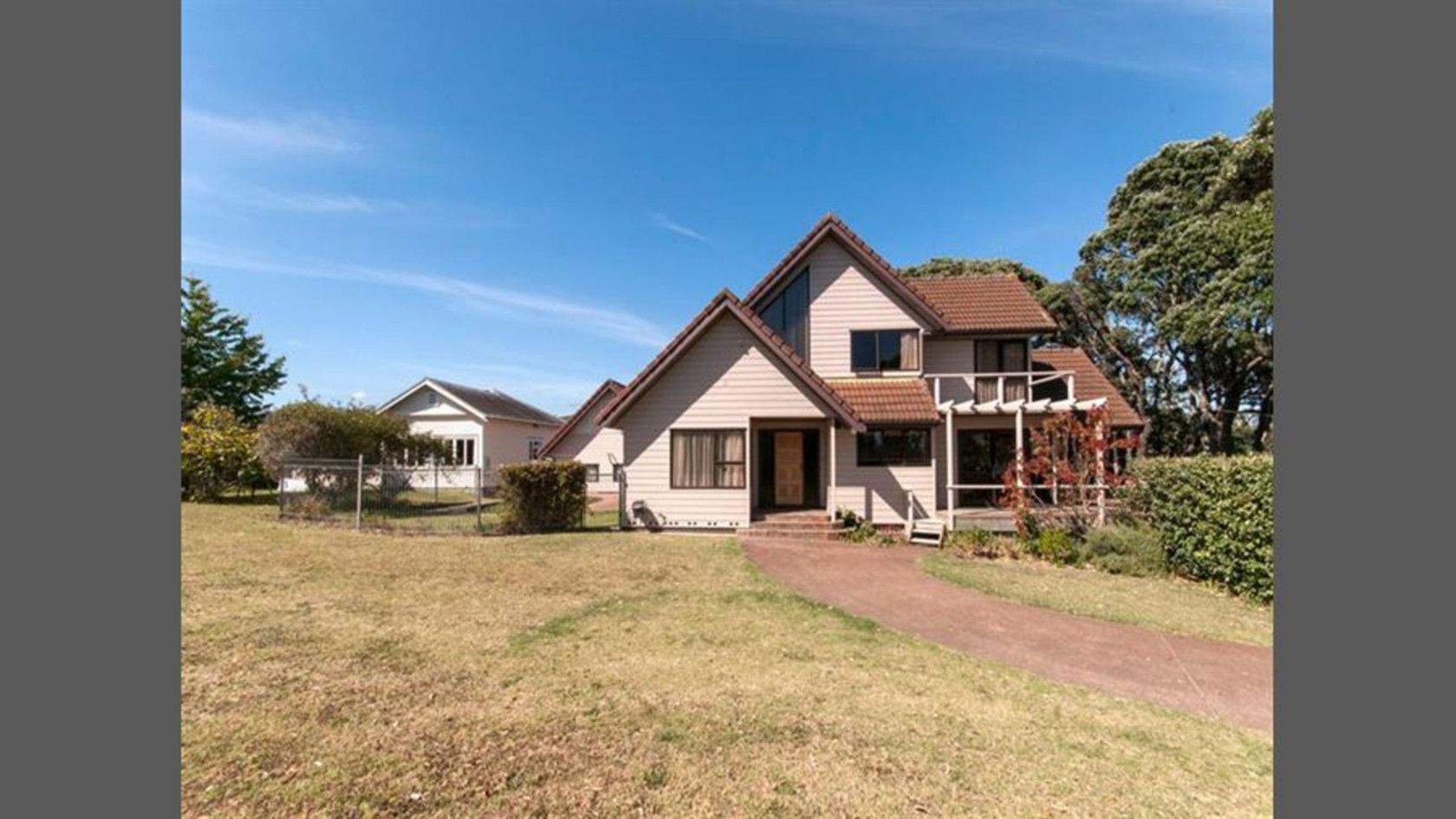 71 The Parade, BUCKLANDS BEACH, Manukau City