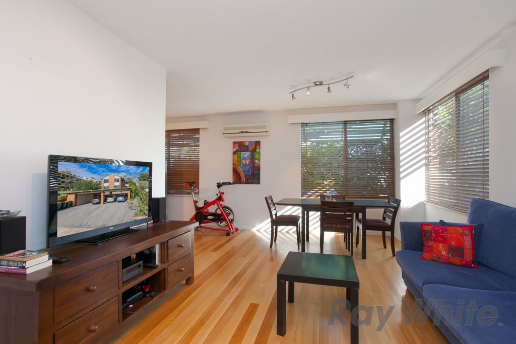 Unit 2/18 Hillview Crescent, THE HILL, NSW 2300