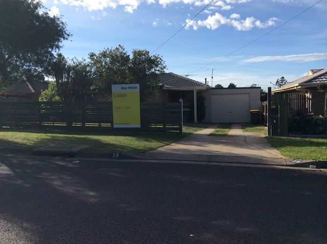 ROOM 1, 39 Bieske Road, GROVEDALE, VIC 3216
