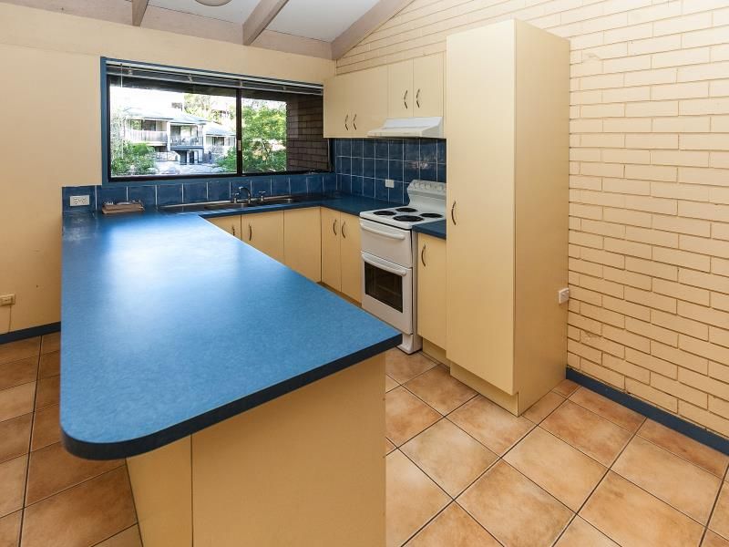 2/36 Rosewood Street, BARDON, QLD 4065