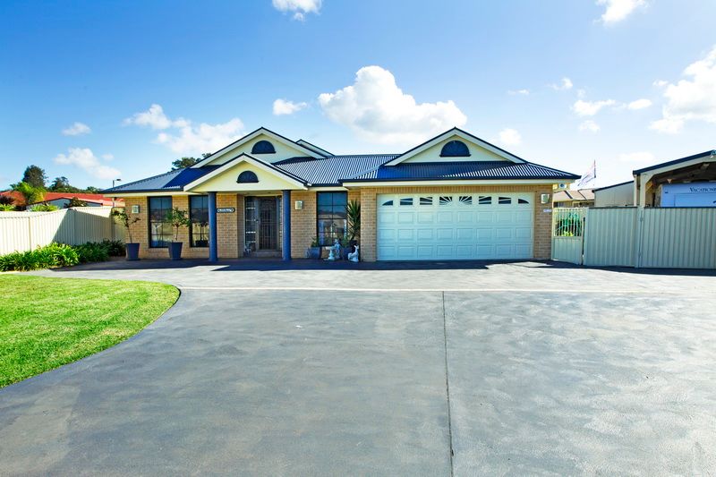 42 Golden Ash Close, WORRIGEE, NSW 2540